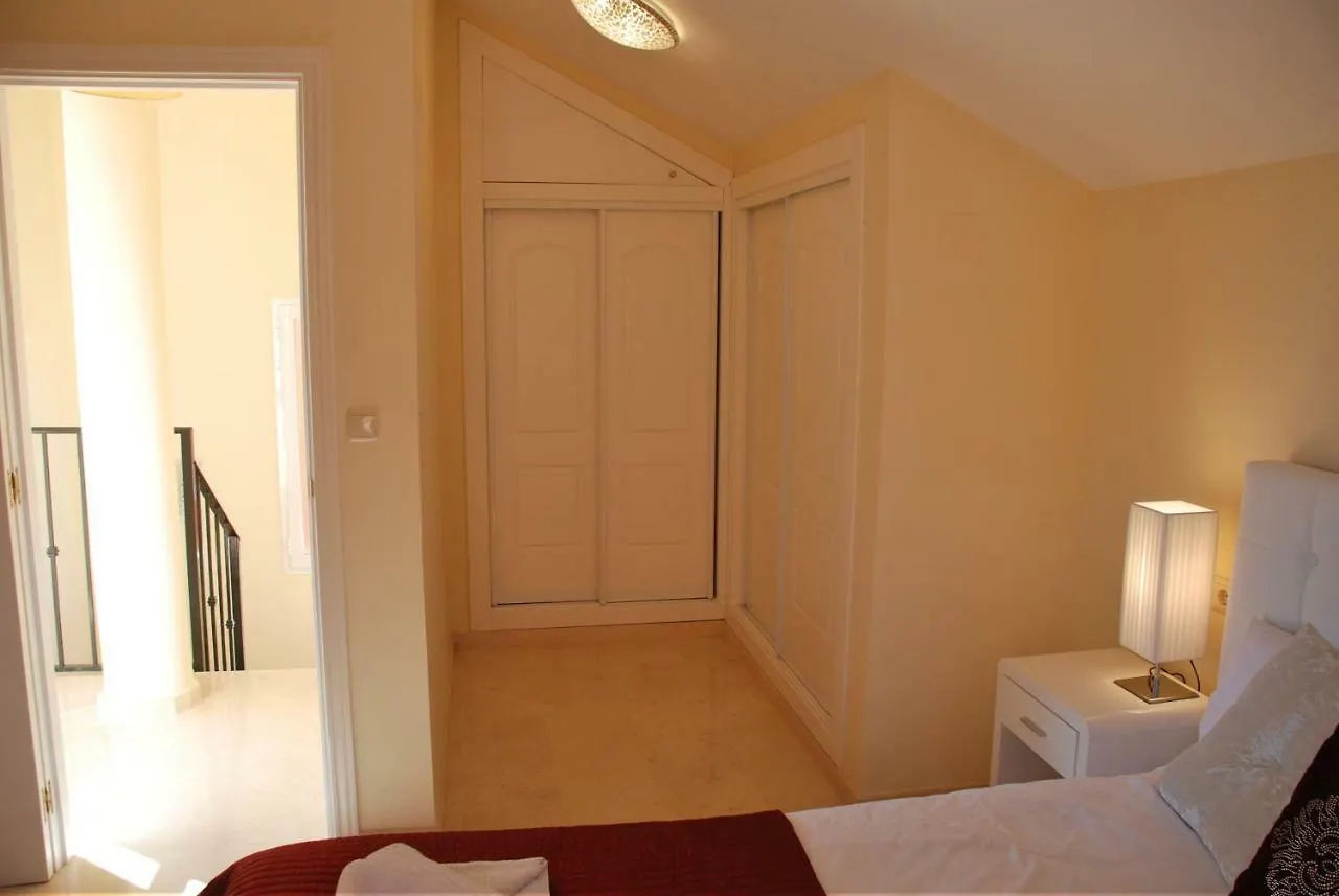 Fantastic Sea And Golf View Apartment Marbella 0*,